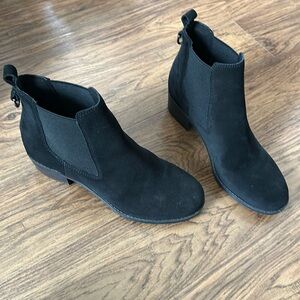 Easy Spirit Cabbott Heeled Booties in Black Suede 7 1/2M EUC